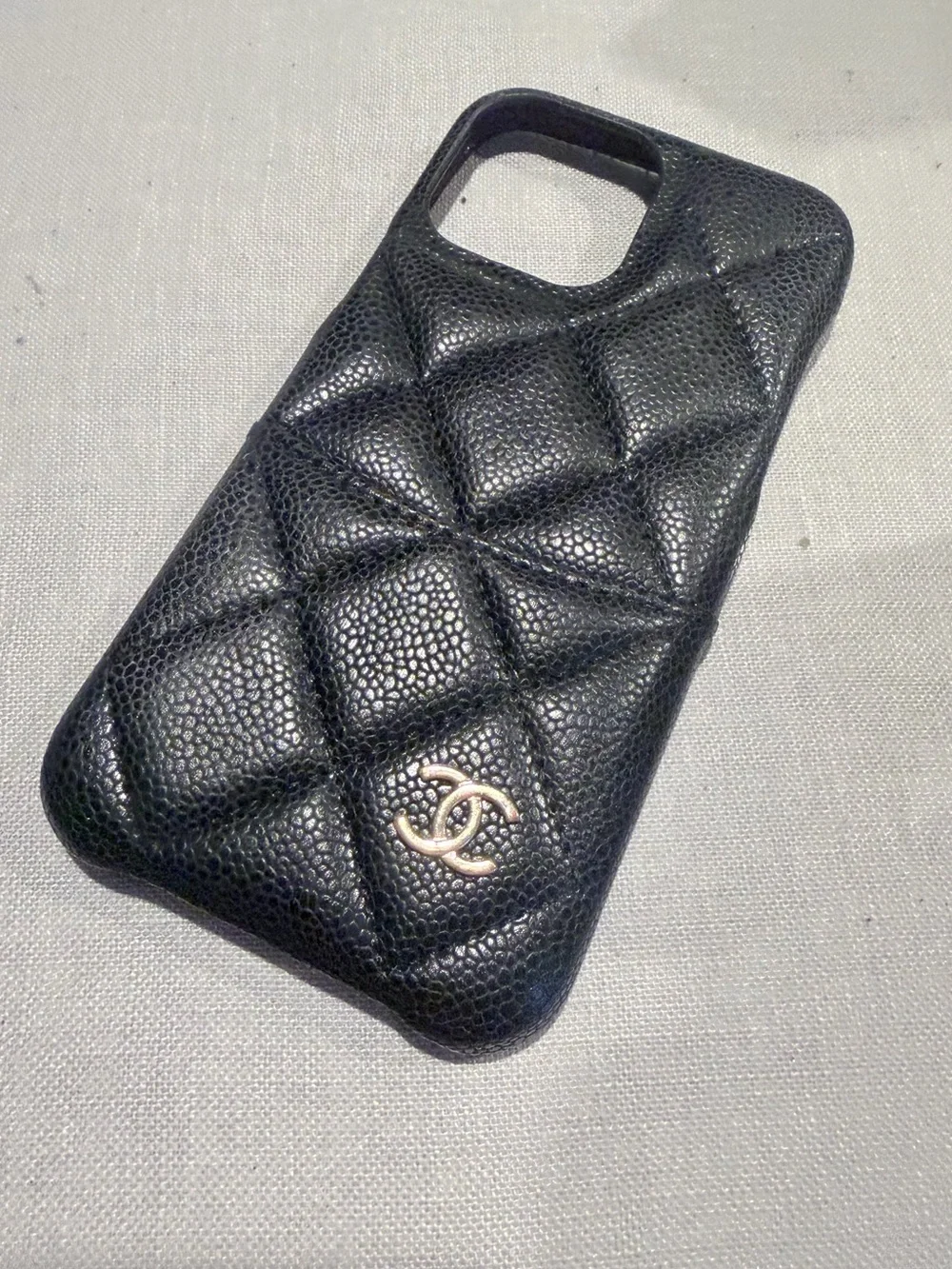 13 pro max CHANEL Black Quilted Caviar Leather Card Holder with Gold CC